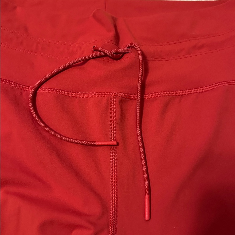 Vuori daily joggers with drawstring waist 
Size L.  VW323 - Picture 13 of 13